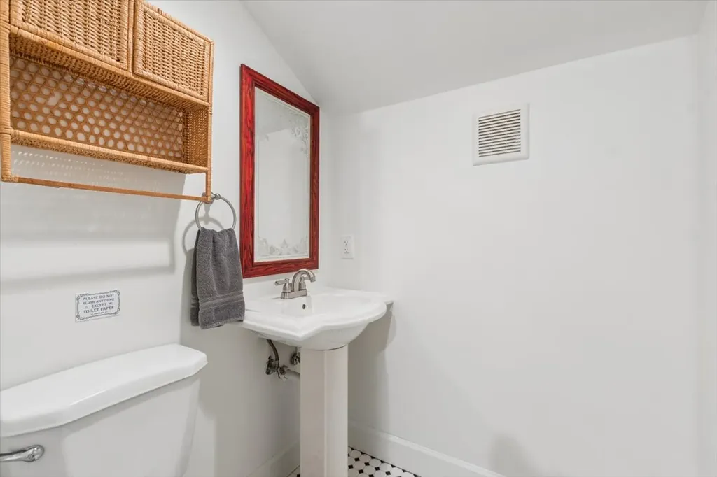 1201 Cramer Creek Road Somers MT 59932