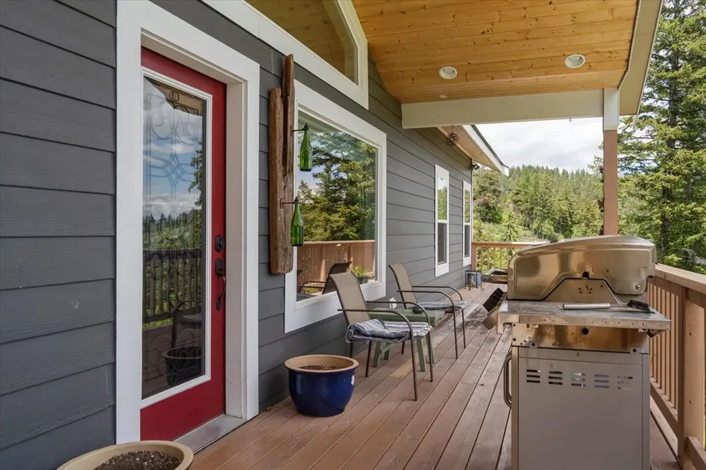 1201 Cramer Creek Road Somers MT 59932