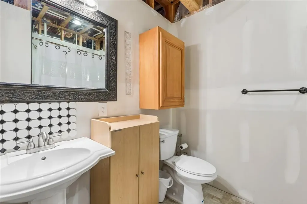 1201 Cramer Creek Road Somers MT 59932