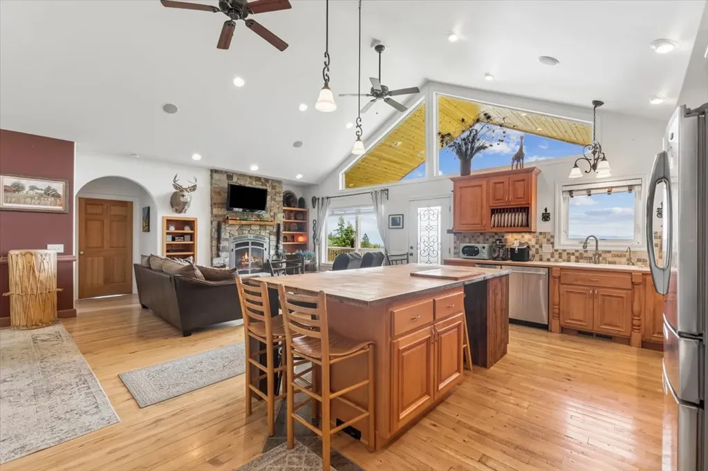 1201 Cramer Creek Road Somers MT 59932