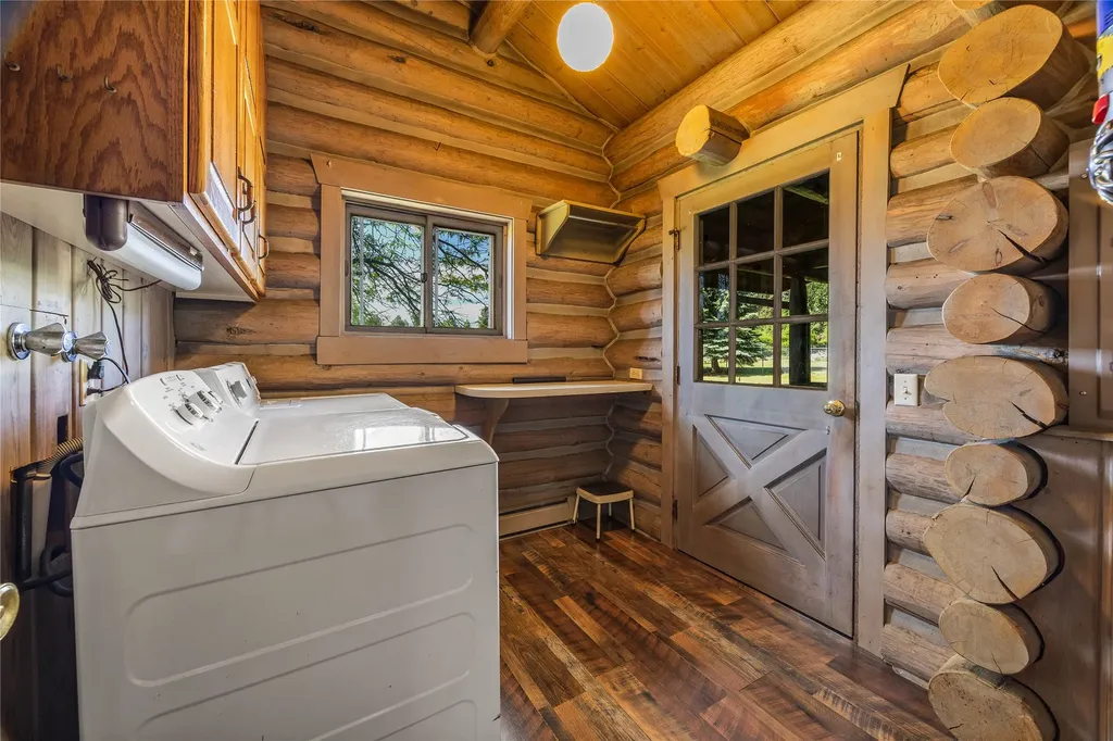 2811 Foxtrotter Trail Victor MT 59875