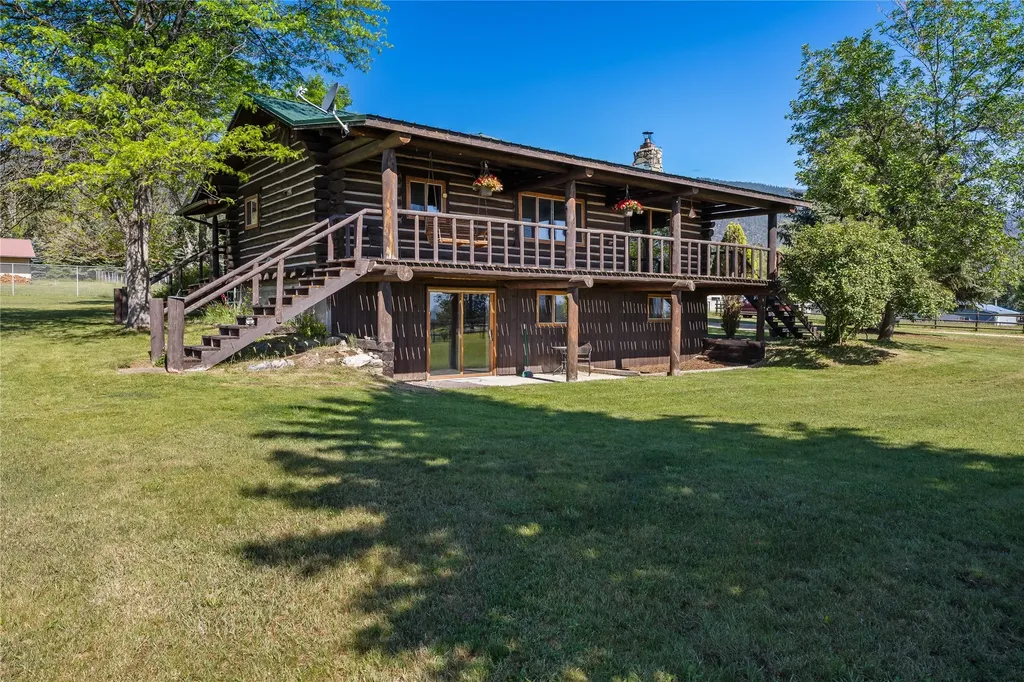 2811 Foxtrotter Trail Victor MT 59875