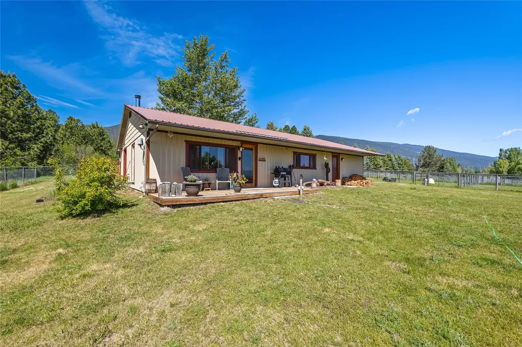2811 Foxtrotter Trail Victor MT 59875