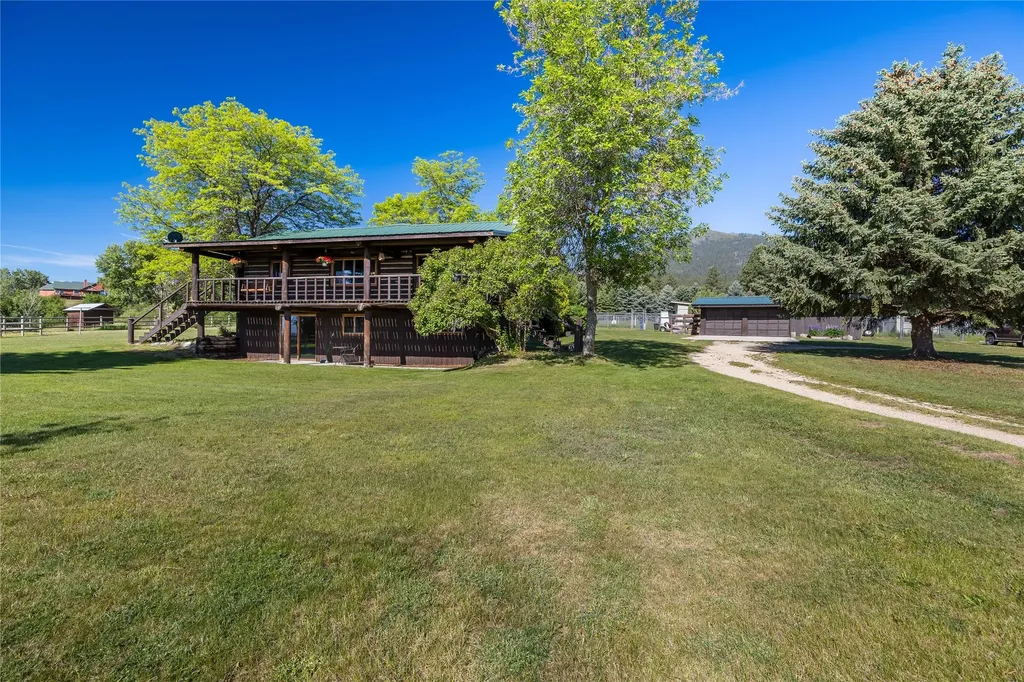 2811 Foxtrotter Trail Victor MT 59875