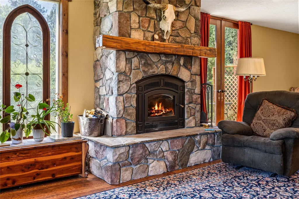 2811 Foxtrotter Trail Victor MT 59875