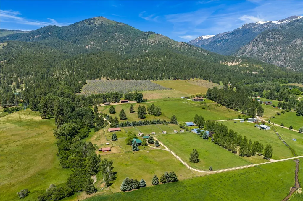 2811 Foxtrotter Trail Victor MT 59875