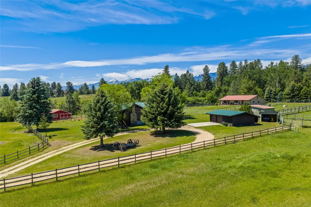2811 Foxtrotter Trail Victor MT 59875