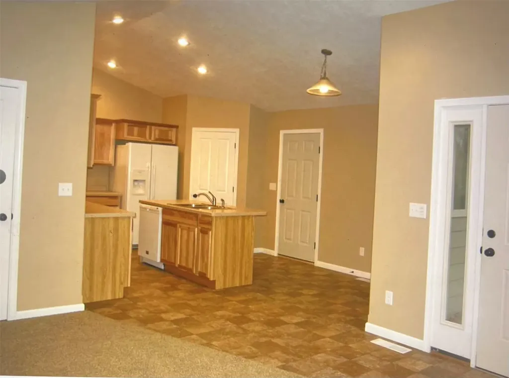 506 Central Avenue Power MT 59468