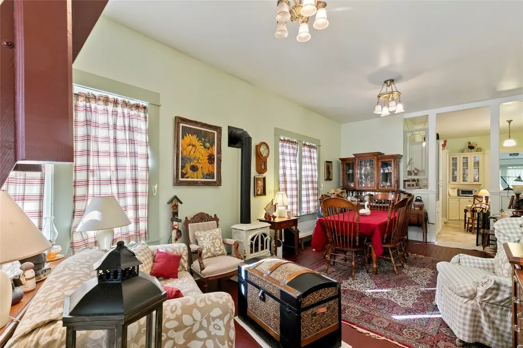 1003 N Burnt Fork Road Stevensville MT 59870