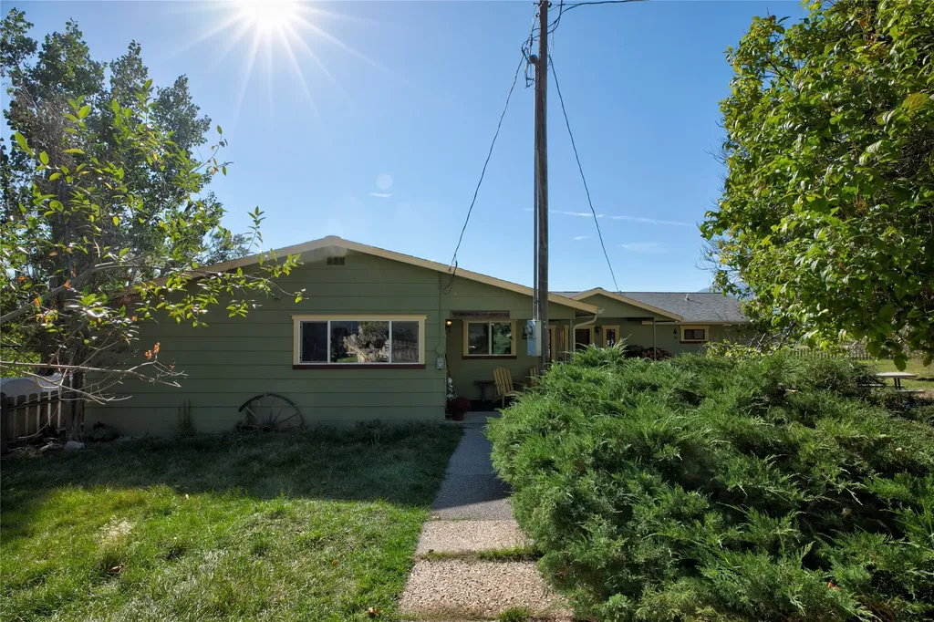 1003 N Burnt Fork Road Stevensville MT 59870