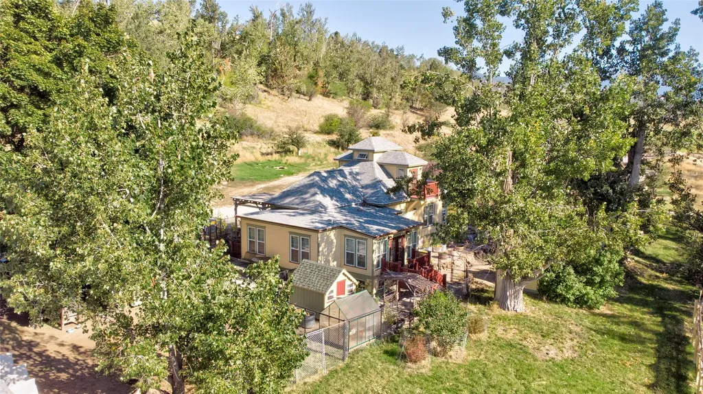 1003 N Burnt Fork Road Stevensville MT 59870