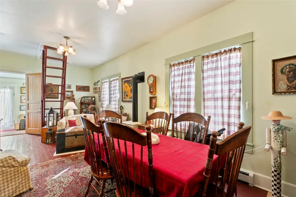 1003 N Burnt Fork Road Stevensville MT 59870
