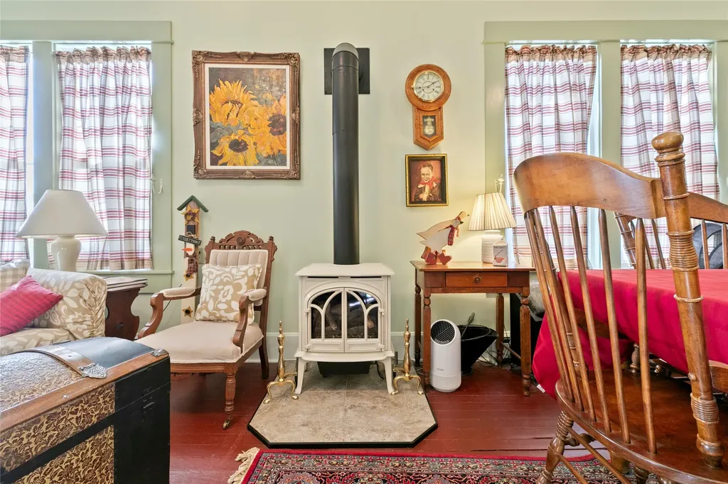1003 N Burnt Fork Road Stevensville MT 59870