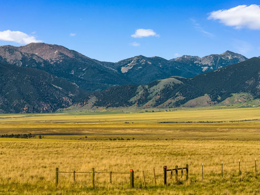 60 Acres Raghorn Court Ennis MT 59729