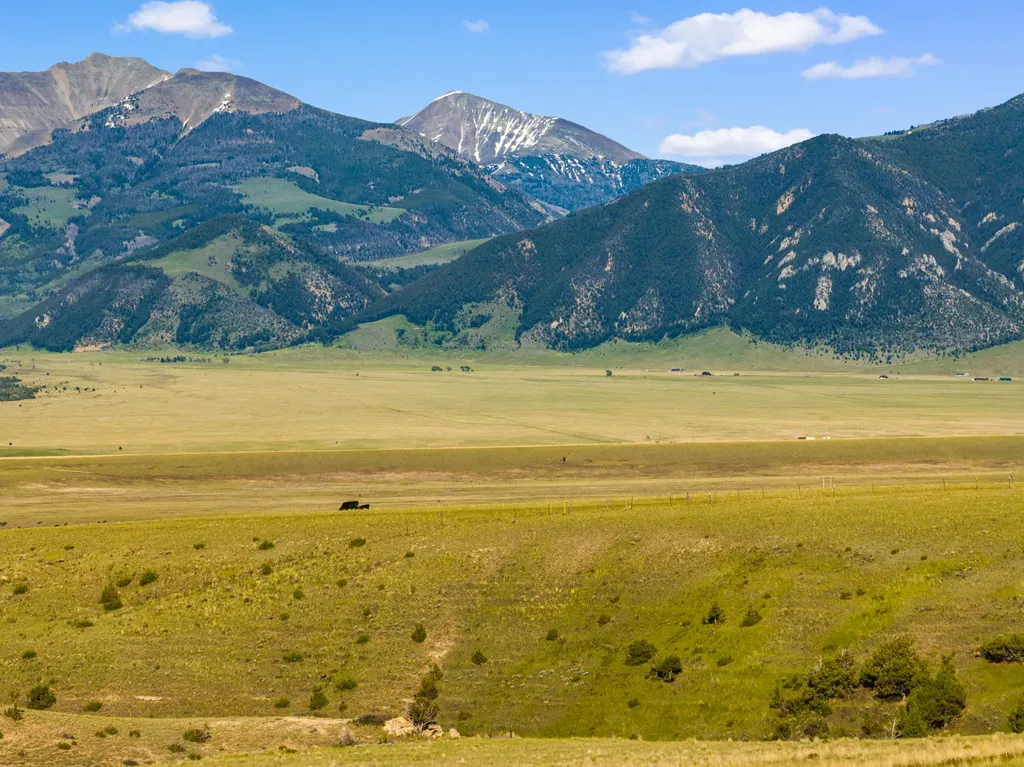 60 Acres Raghorn Court Ennis MT 59729