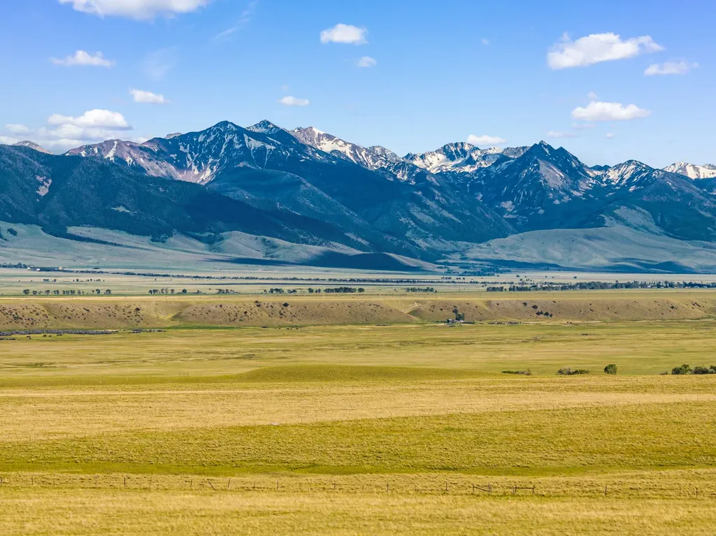 60 Acres Raghorn Court Ennis MT 59729