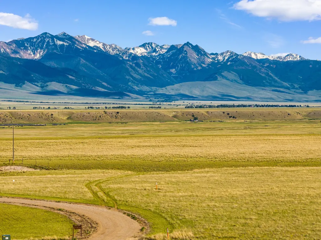 60 Acres Raghorn Court Ennis MT 59729