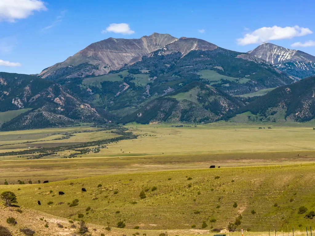 60 Acres Raghorn Court Ennis MT 59729