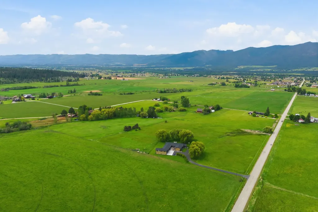 586 Cash Nichols Road Stevensville MT 59870
