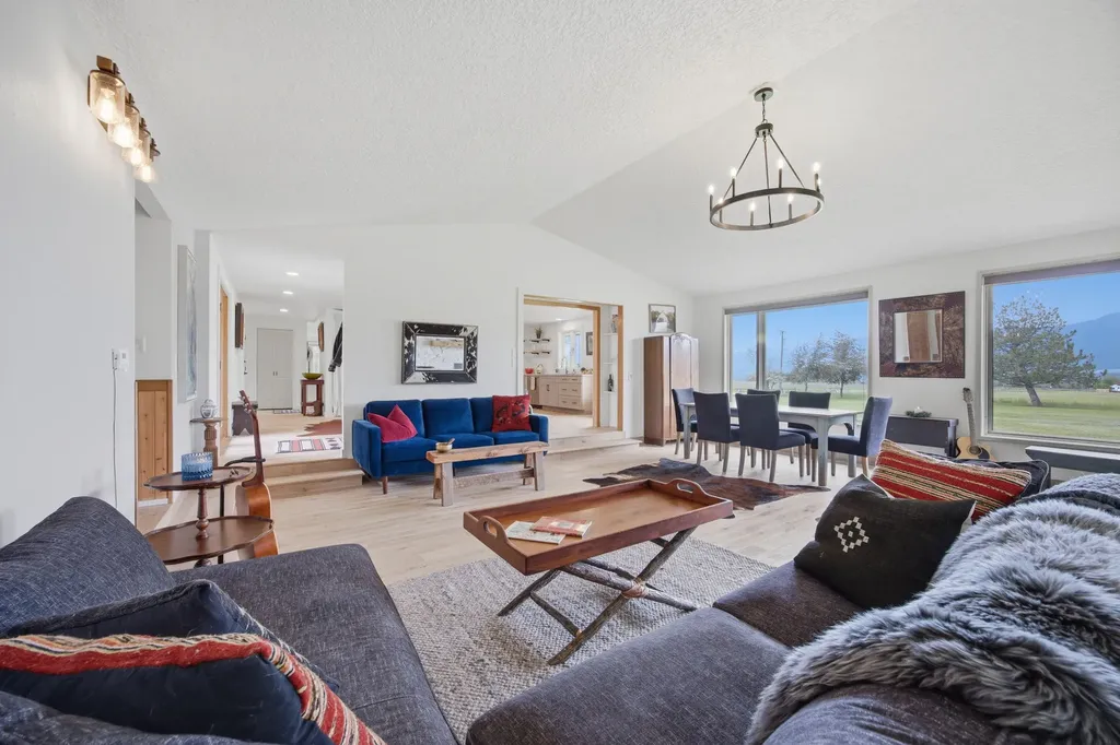 586 Cash Nichols Road Stevensville MT 59870