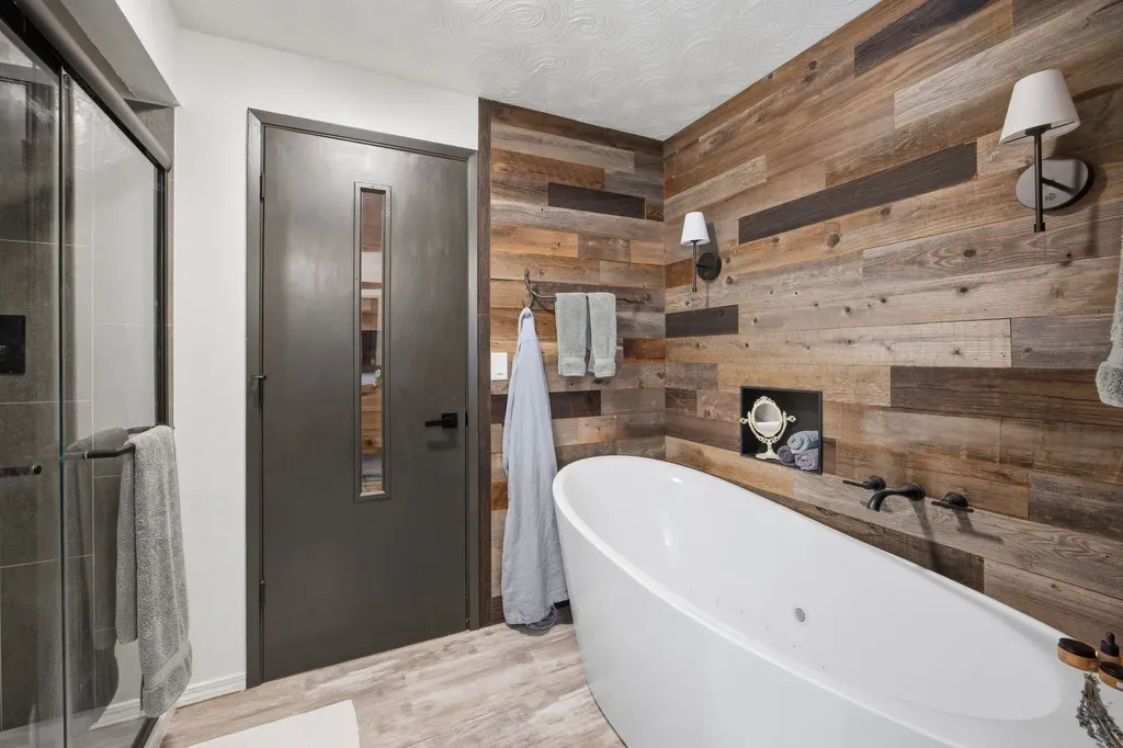 586 Cash Nichols Road Stevensville MT 59870