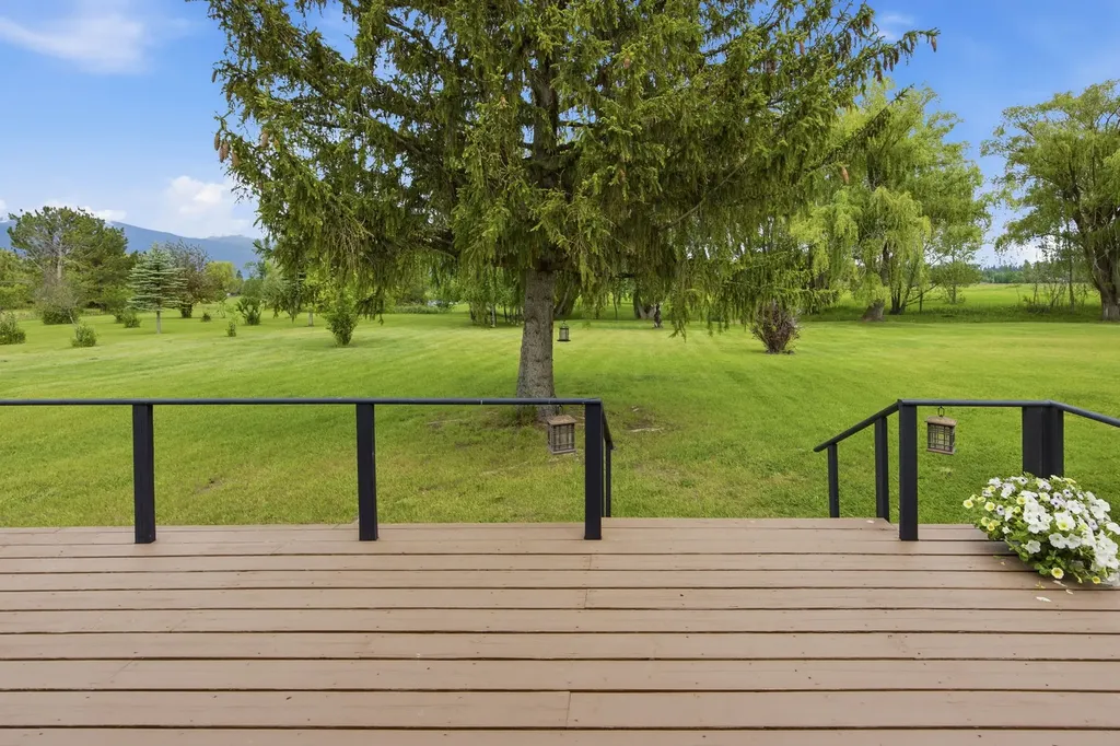 586 Cash Nichols Road Stevensville MT 59870