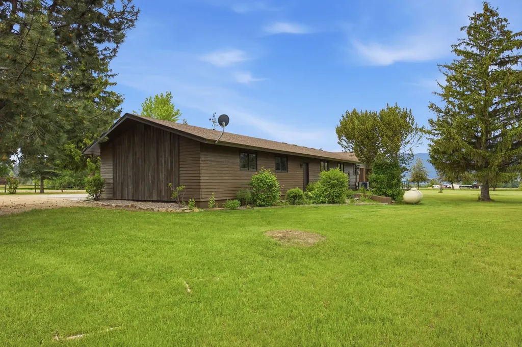 586 Cash Nichols Road Stevensville MT 59870