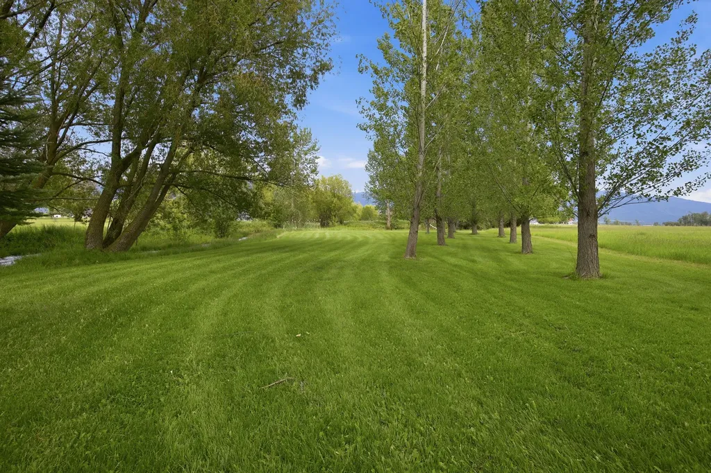 586 Cash Nichols Road Stevensville MT 59870