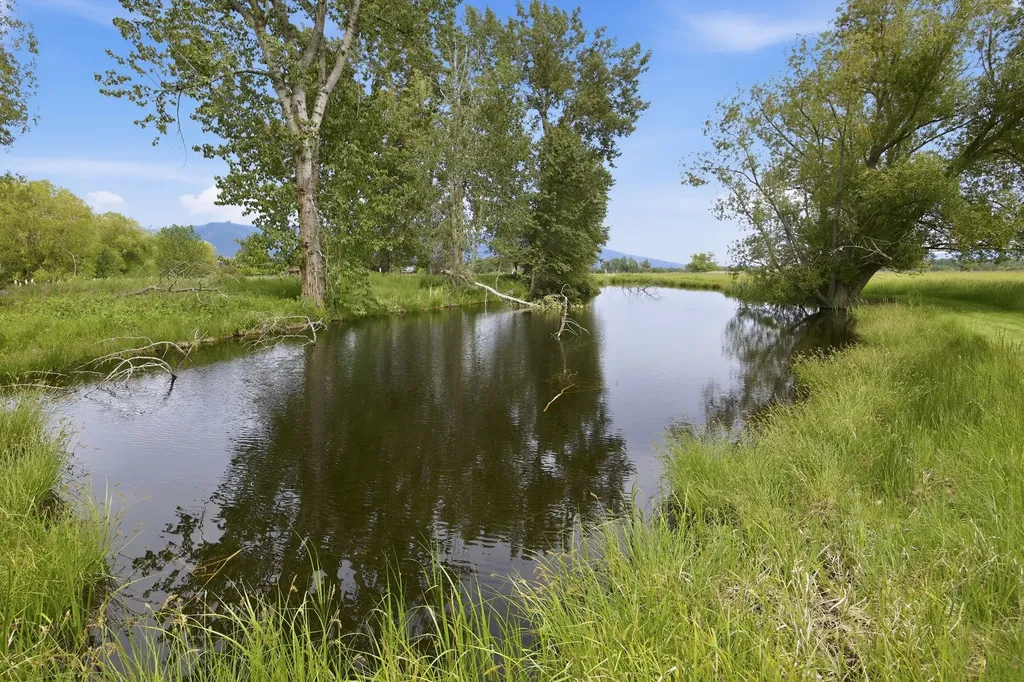 586 Cash Nichols Road Stevensville MT 59870