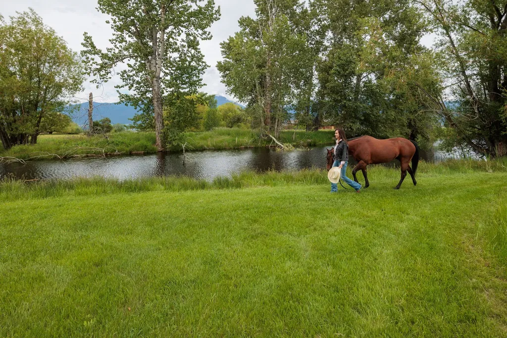 586 Cash Nichols Road Stevensville MT 59870