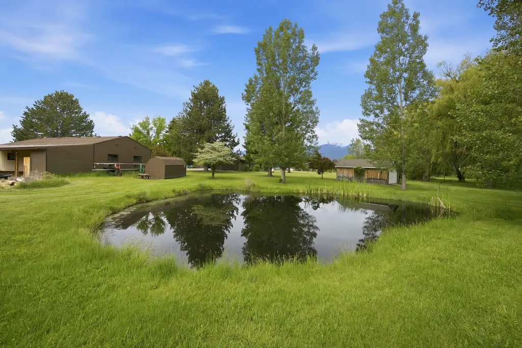 586 Cash Nichols Road Stevensville MT 59870