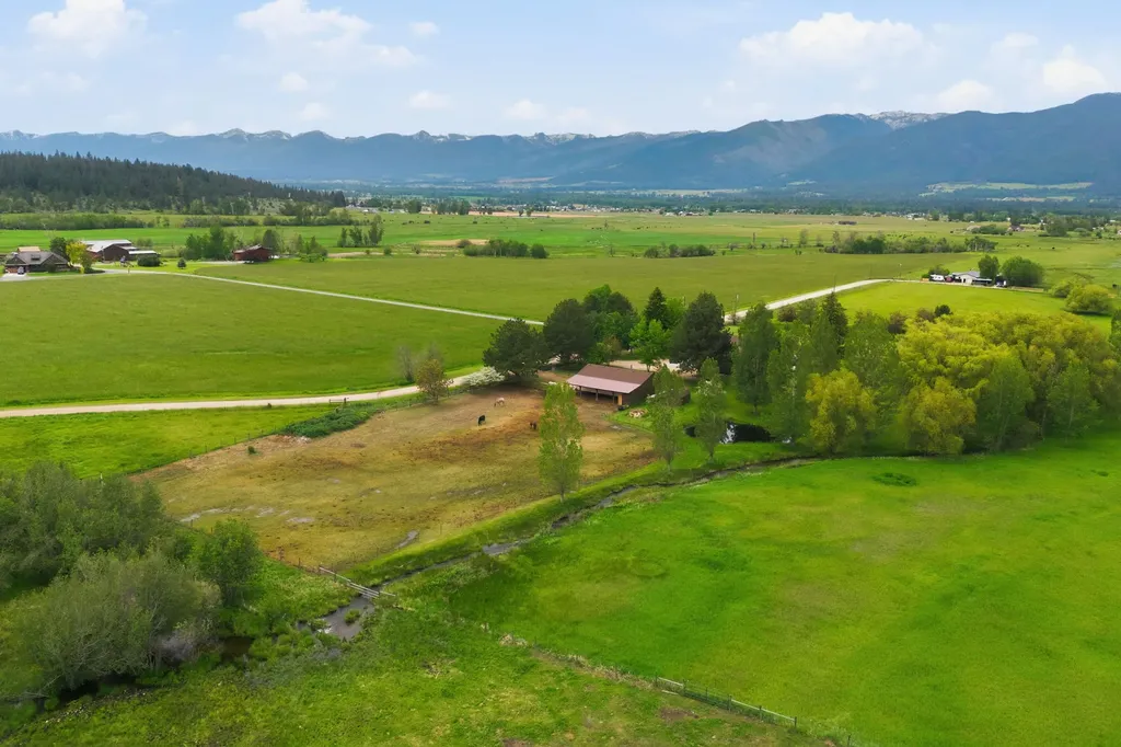 586 Cash Nichols Road Stevensville MT 59870