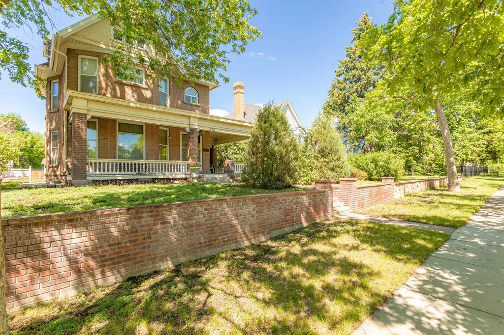 715 4th Avenue N Great Falls MT 59401