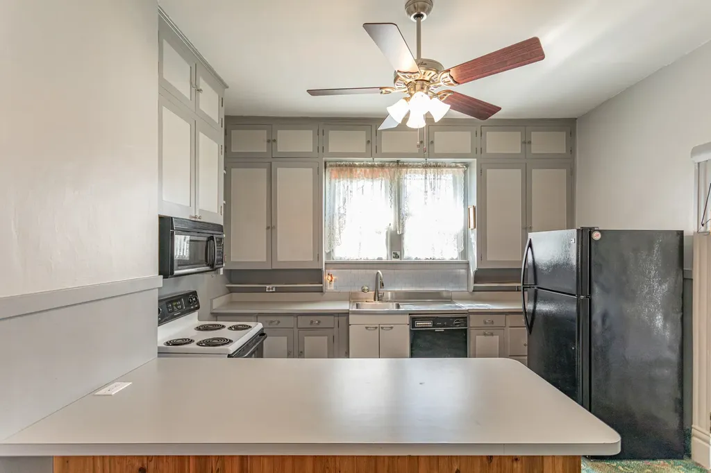 715 4th Avenue N Great Falls MT 59401
