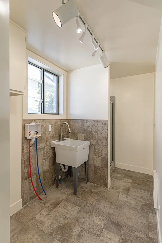 715 4th Avenue N Great Falls MT 59401