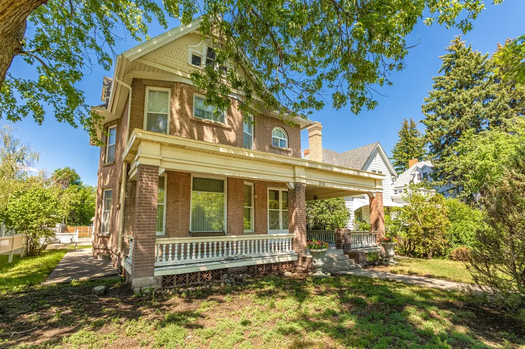 715 4th Avenue N Great Falls MT 59401