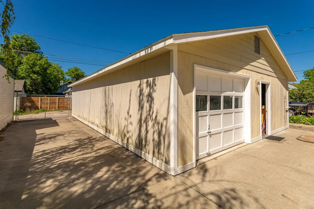 715 4th Avenue N Great Falls MT 59401