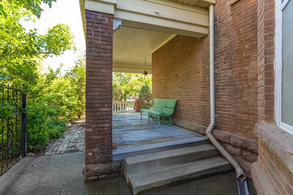 715 4th Avenue N Great Falls MT 59401