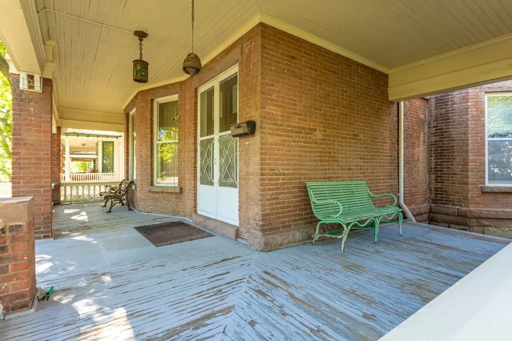 715 4th Avenue N Great Falls MT 59401