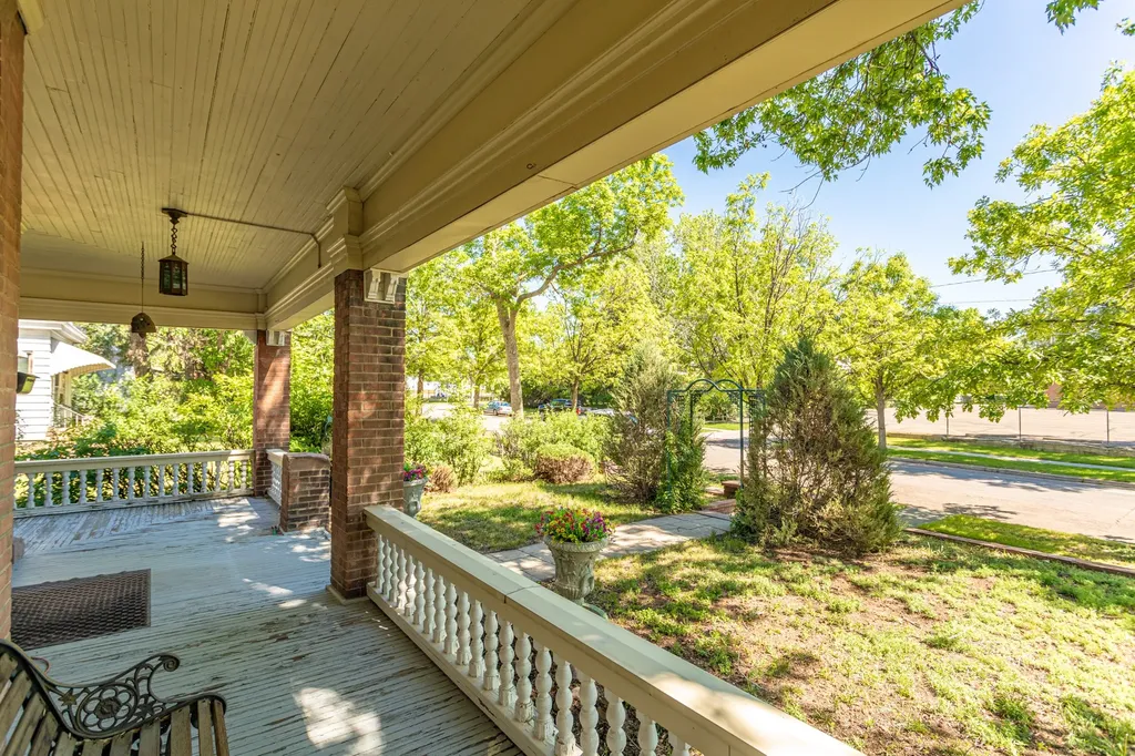 715 4th Avenue N Great Falls MT 59401