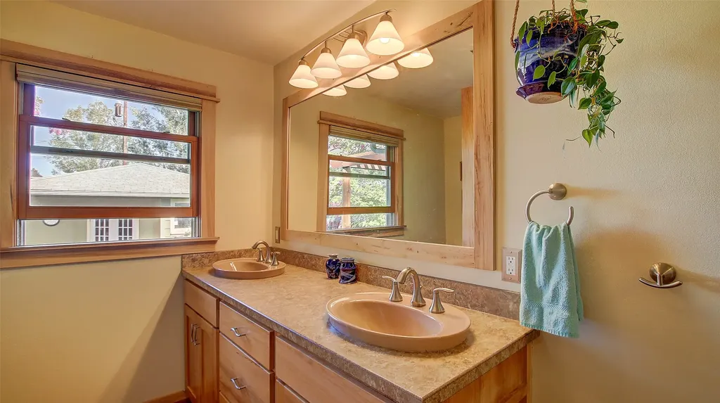 923 Longstaff Street Missoula MT 59801