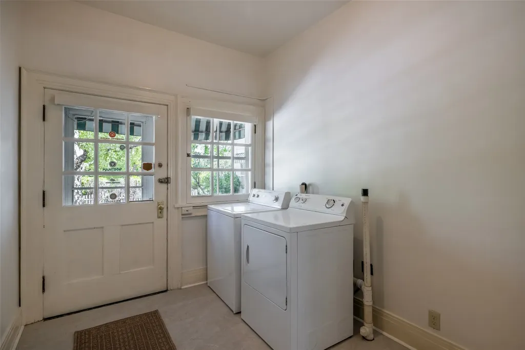 724 Monroe Avenue Helena MT 59601