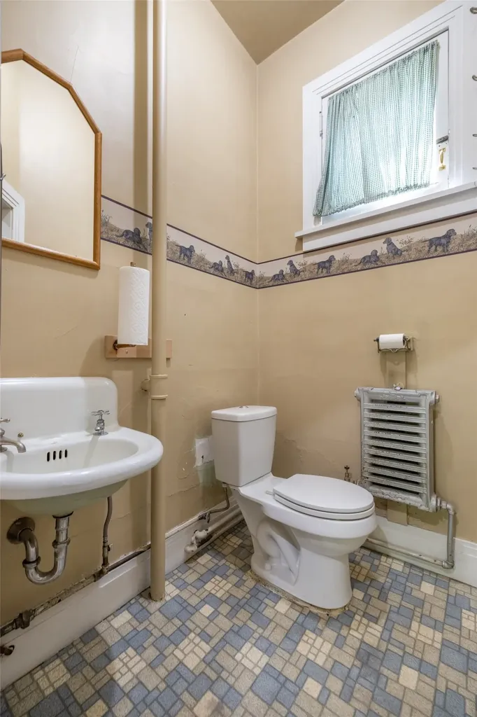 724 Monroe Avenue Helena MT 59601
