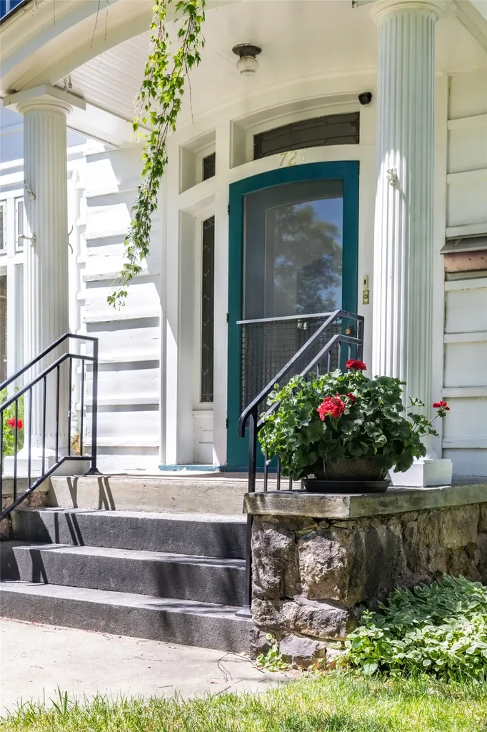 724 Monroe Avenue Helena MT 59601