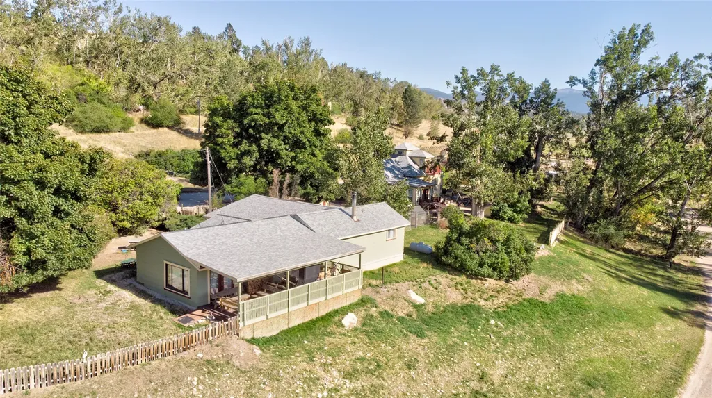 1003 N Burnt Fork Road Stevensville MT 59870