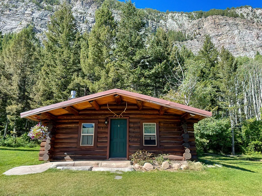 8571 Sun Canyon Lodge Road Augusta MT 59410