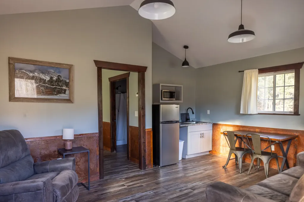 8571 Sun Canyon Lodge Road Augusta MT 59410