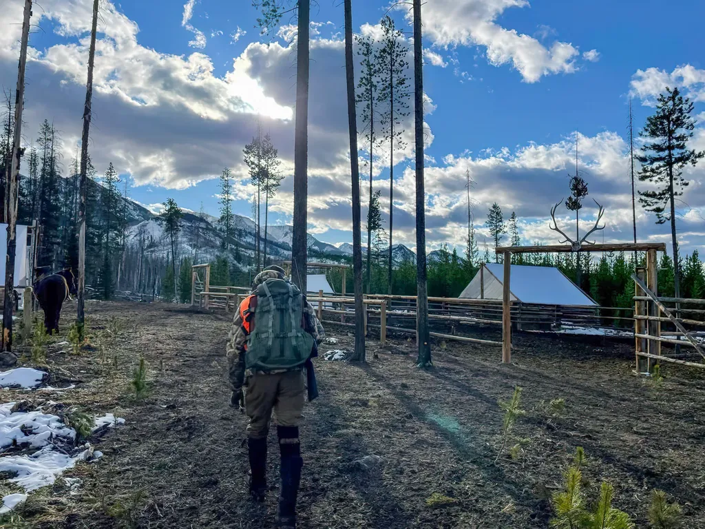 8571 Sun Canyon Lodge Road Augusta MT 59410