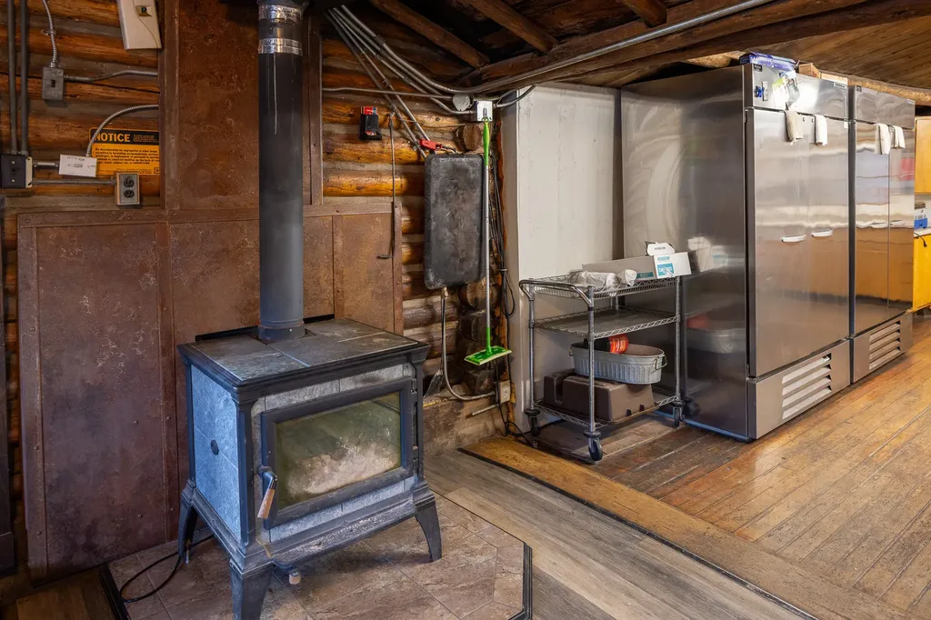 8571 Sun Canyon Lodge Road Augusta MT 59410