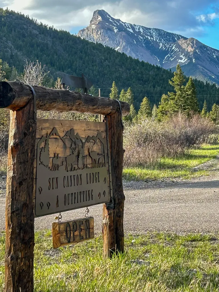 8571 Sun Canyon Lodge Road Augusta MT 59410